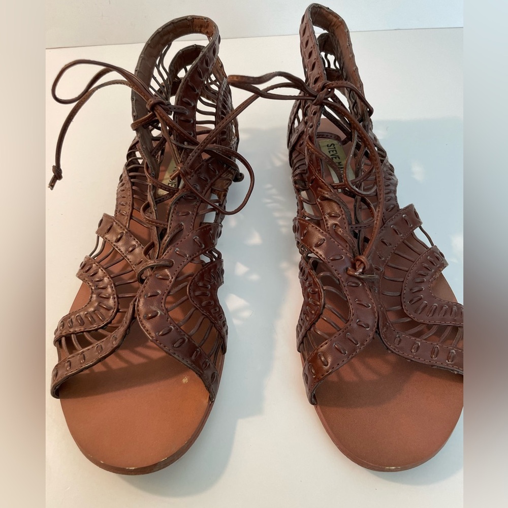Steve Madden Sandals Size 10.